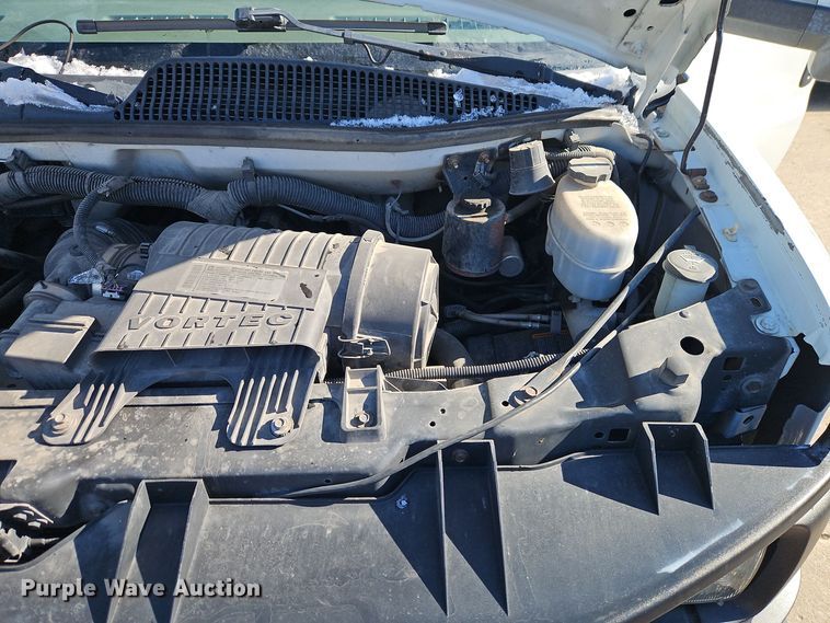 image for item EI8787 2010 Chevrolet G3500 box truck