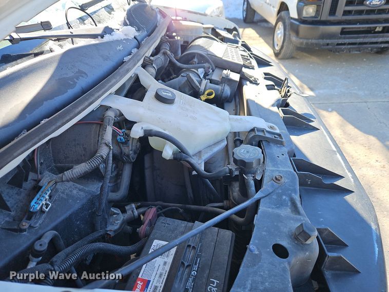 image for item EI8787 2010 Chevrolet G3500 box truck