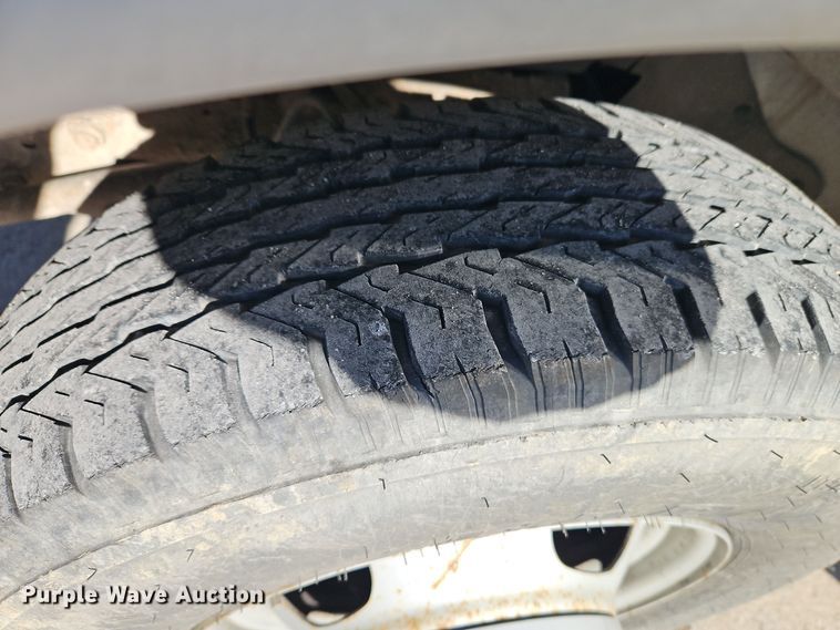 image for item EI8787 2010 Chevrolet G3500 box truck