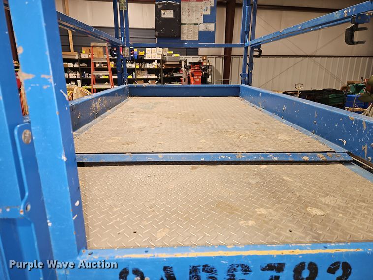 image for item EI8788 2012 Genie GS-2669RT scissor lift