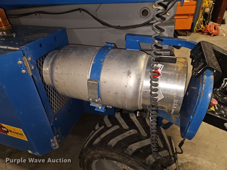 image for item EI8788 2012 Genie GS-2669RT scissor lift