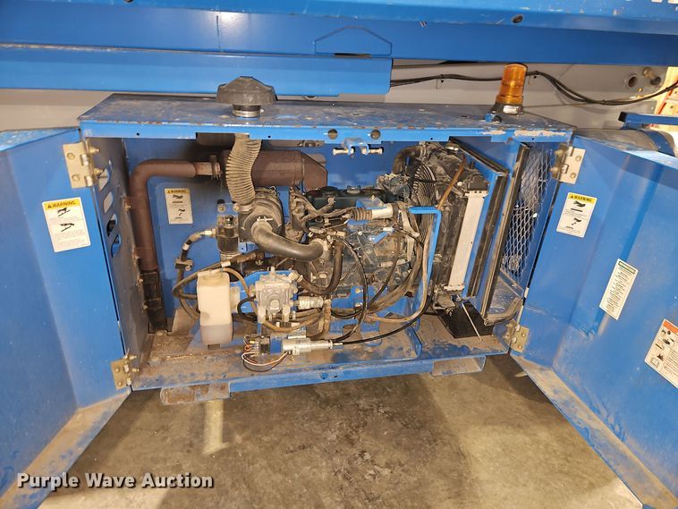 image for item EI8788 2012 Genie GS-2669RT scissor lift