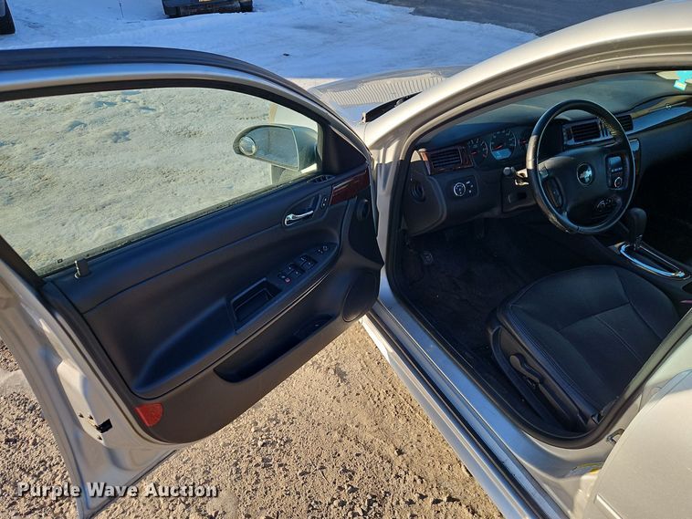 image for item EI8792 2010 Chevrolet Impala LT 