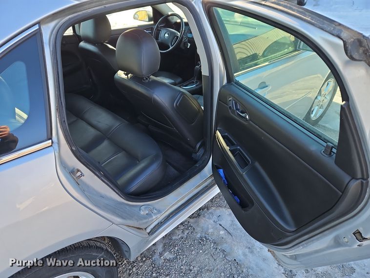 image for item EI8792 2010 Chevrolet Impala LT 