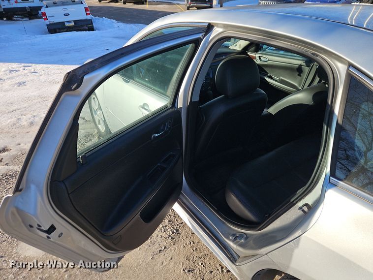 image for item EI8792 2010 Chevrolet Impala LT 