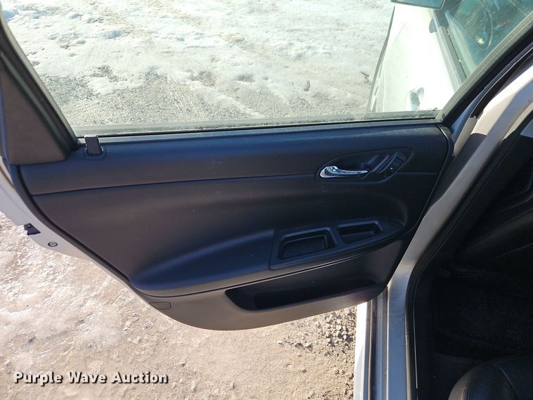 image for item EI8792 2010 Chevrolet Impala LT 