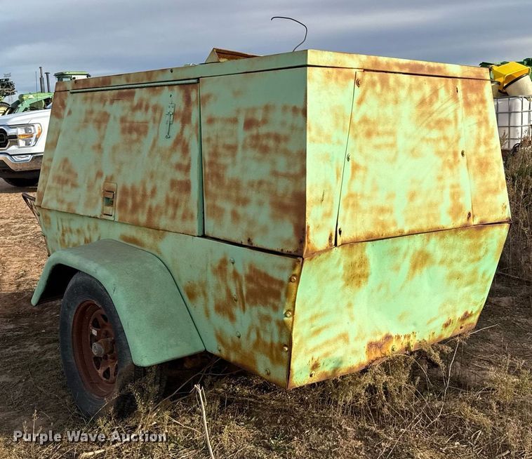 image for item EJ3448 Sullair air compressor