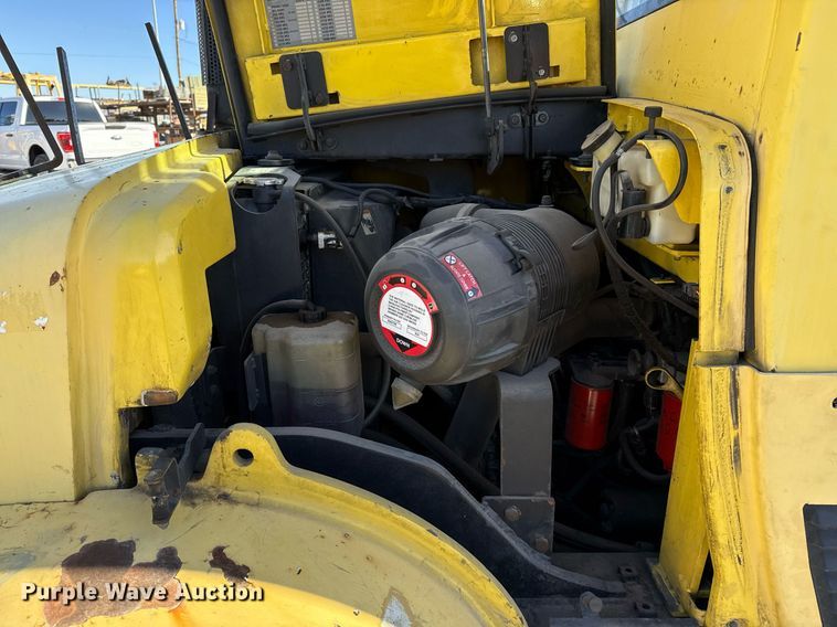 image for item EJ3461 2011 Hyster H155FT forklift