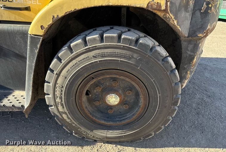 image for item EJ3461 2011 Hyster H155FT forklift