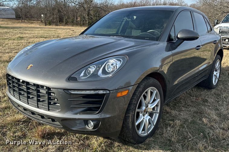 image for item EJ5328 2016 Porsche Macan S SUV