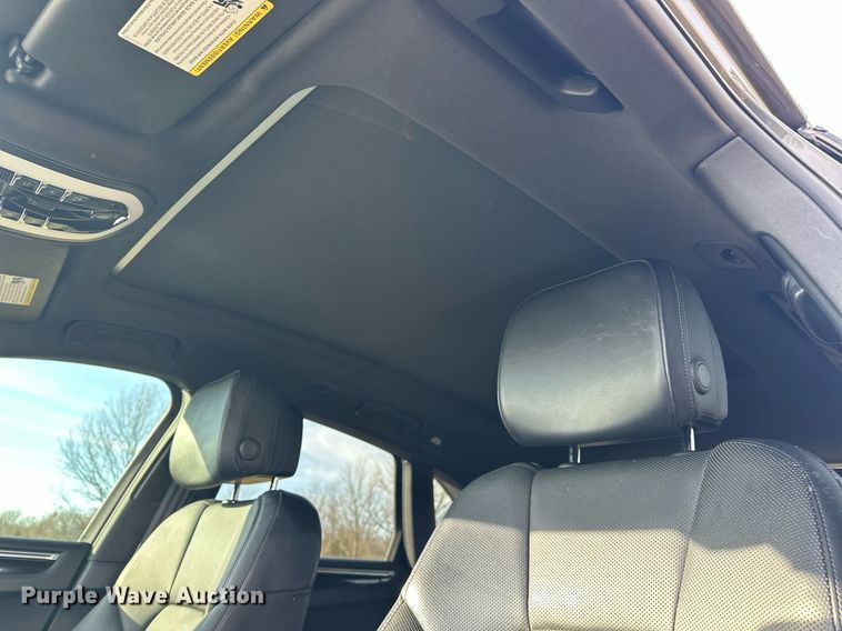 image for item EJ5328 2016 Porsche Macan S SUV