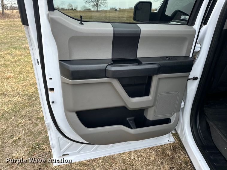 image for item EJ5330 2018 Ford F150 SuperCrew pickup truck