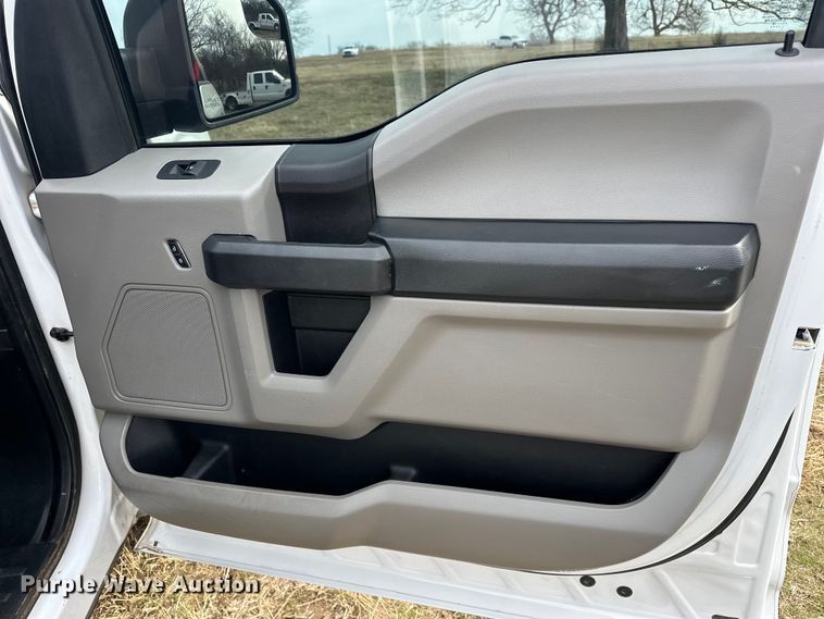 image for item EJ5330 2018 Ford F150 SuperCrew pickup truck