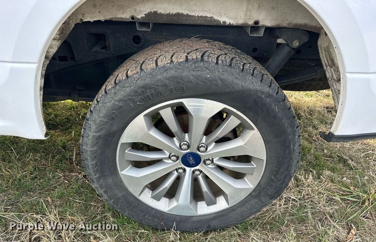 image for item EJ5330 2018 Ford F150 SuperCrew pickup truck