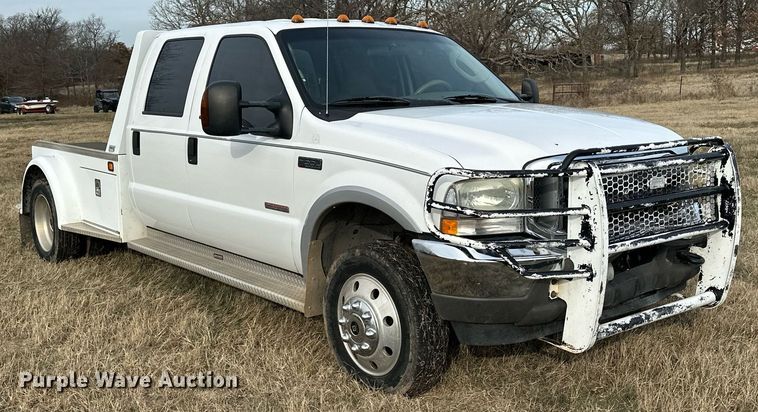 image for item EJ5331 2004 Ford F550 Crew Cab flatbed truck