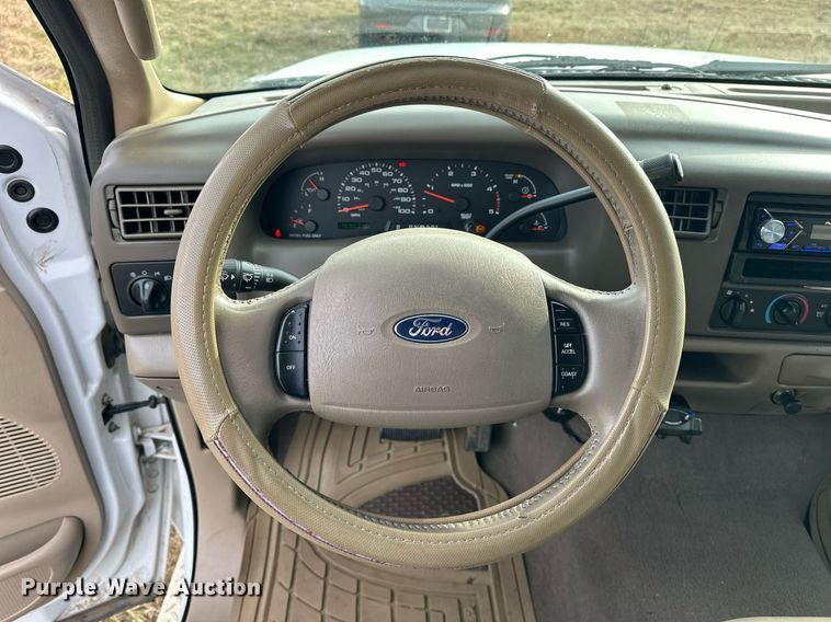 image for item EJ5331 2004 Ford F550 Crew Cab flatbed truck