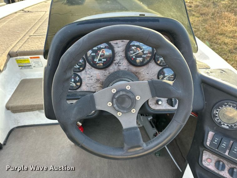 image for item EJ5332 2003 Procraft 200 Super Pro boat