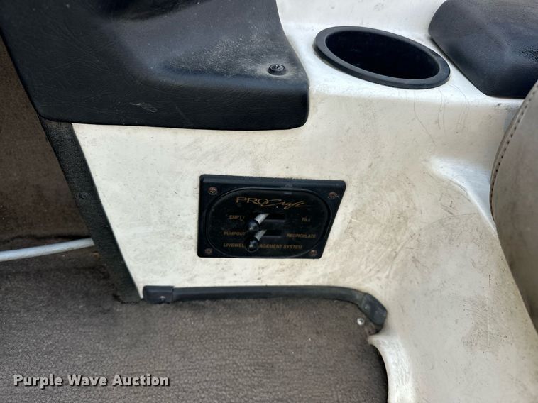 image for item EJ5332 2003 Procraft 200 Super Pro boat