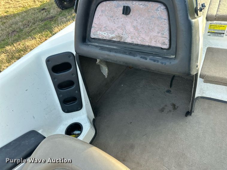 image for item EJ5332 2003 Procraft 200 Super Pro boat