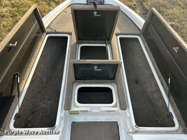 image for item EJ5332 2003 Procraft 200 Super Pro boat