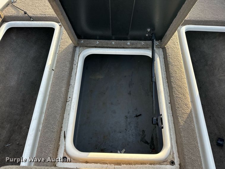 image for item EJ5332 2003 Procraft 200 Super Pro boat