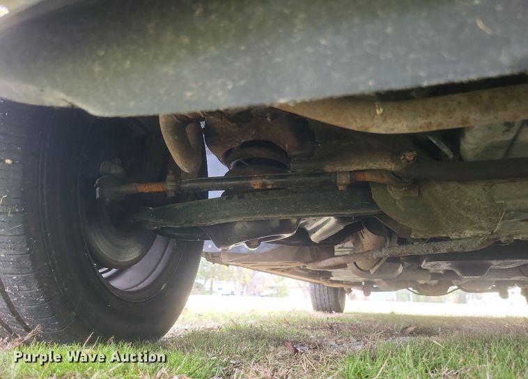 image for item EJ8105 2002 Ford Crown Victoria Police Interceptor 