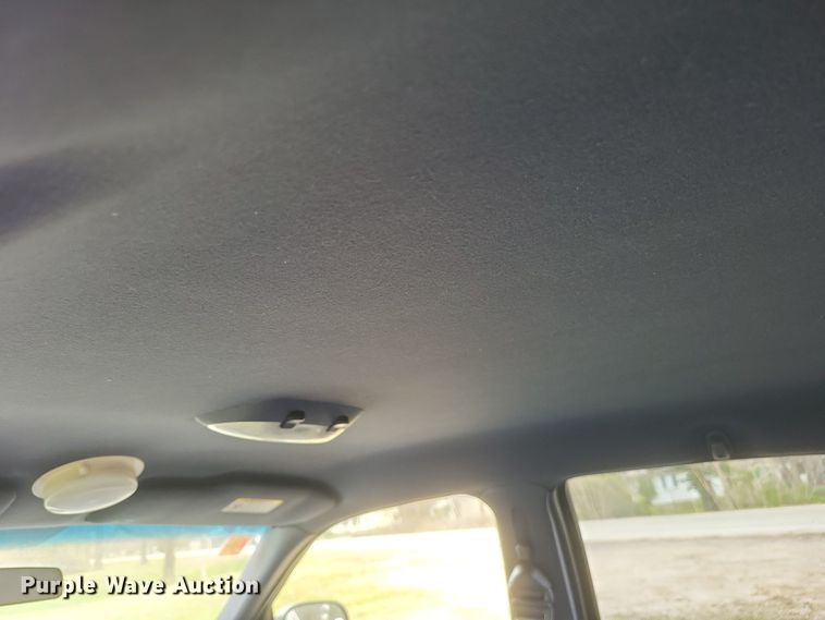 image for item EJ8105 2002 Ford Crown Victoria Police Interceptor 