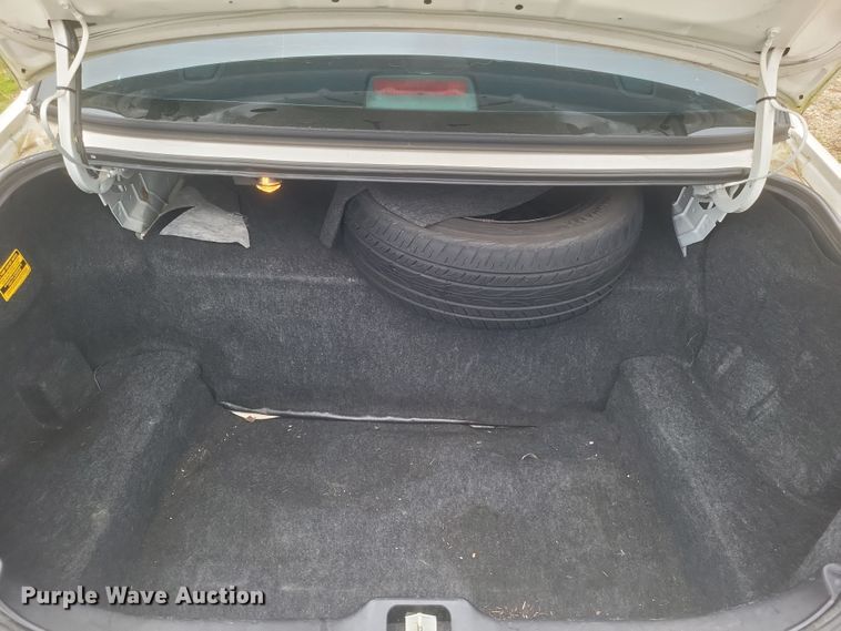 image for item EJ8105 2002 Ford Crown Victoria Police Interceptor 