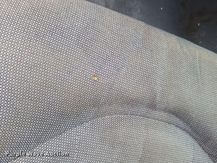 image for item EJ8105 2002 Ford Crown Victoria Police Interceptor 