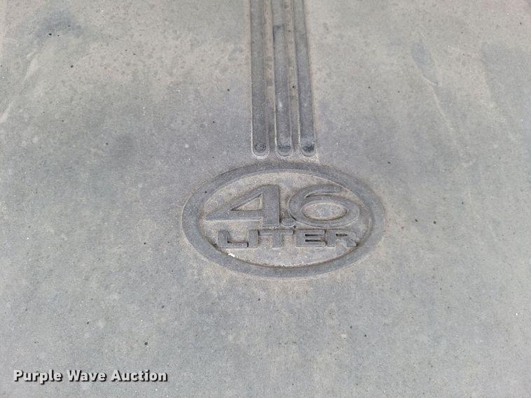 image for item EJ8105 2002 Ford Crown Victoria Police Interceptor 