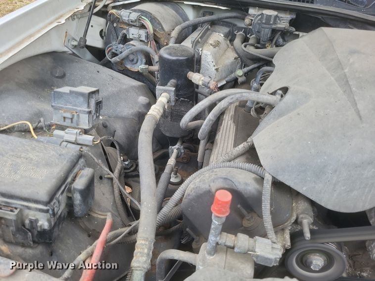 image for item EJ8105 2002 Ford Crown Victoria Police Interceptor 