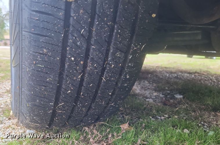 image for item EJ8105 2002 Ford Crown Victoria Police Interceptor 