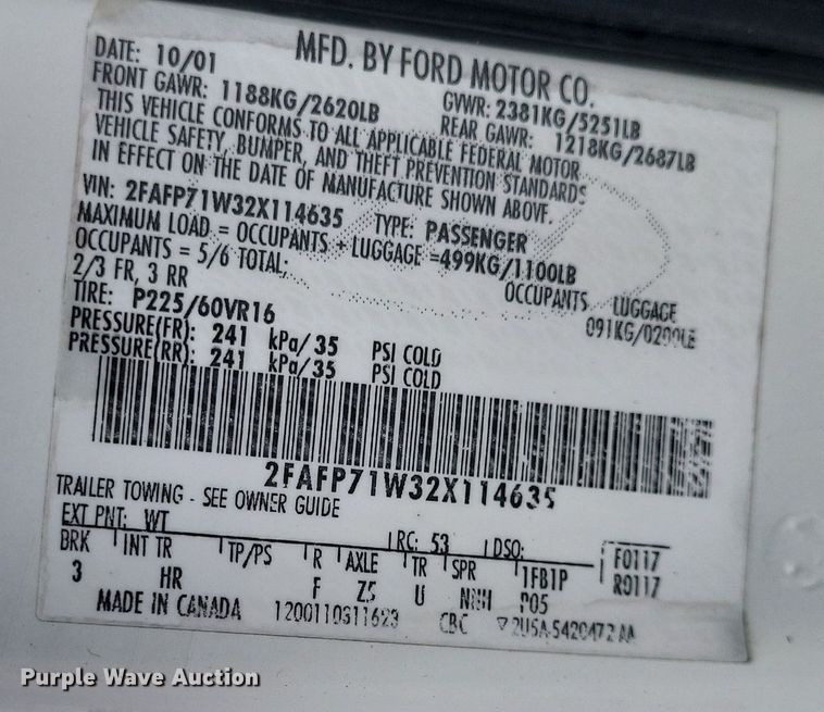 image for item EJ8105 2002 Ford Crown Victoria Police Interceptor 