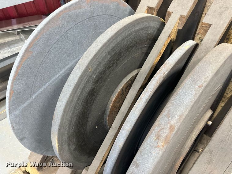 image for item EN5007 Van Norman 111 crankshaft re-grinder