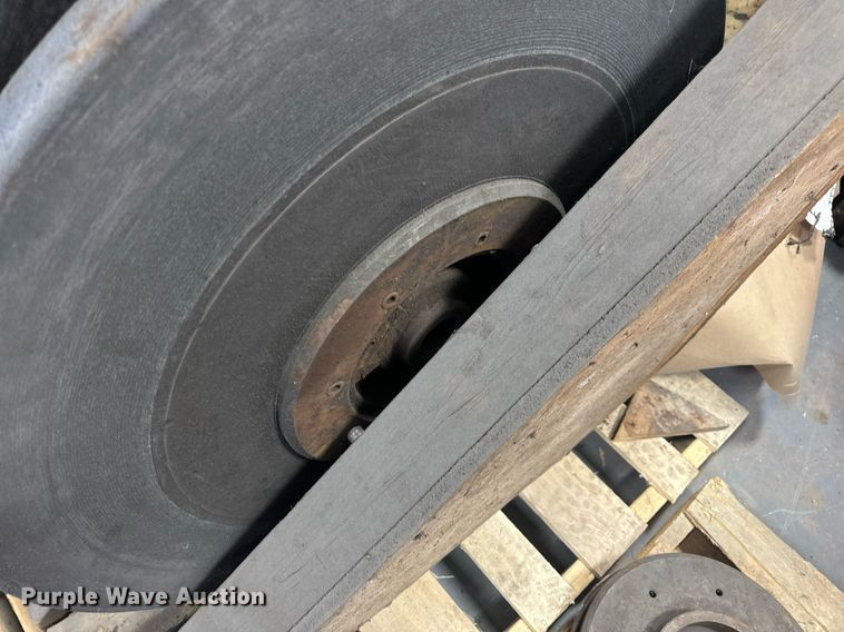 image for item EN5007 Van Norman 111 crankshaft re-grinder