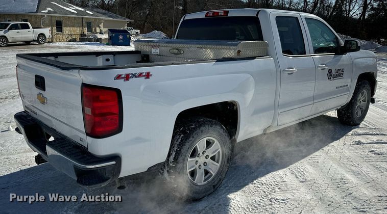 image for item EN5024 2017 Chevrolet Silverado 1500 Crew Cab pickup truck