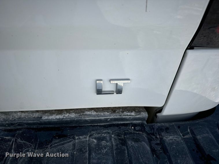 image for item EN5024 2017 Chevrolet Silverado 1500 Crew Cab pickup truck