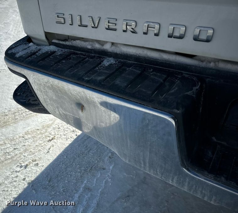 image for item EN5024 2017 Chevrolet Silverado 1500 Crew Cab pickup truck
