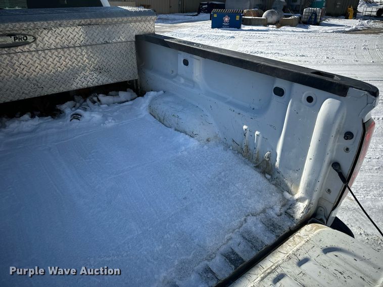 image for item EN5024 2017 Chevrolet Silverado 1500 Crew Cab pickup truck