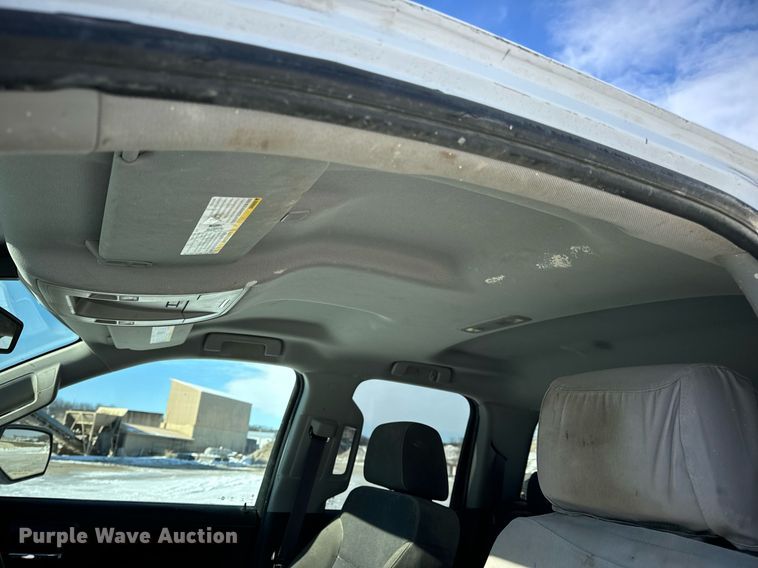 image for item EN5024 2017 Chevrolet Silverado 1500 Crew Cab pickup truck