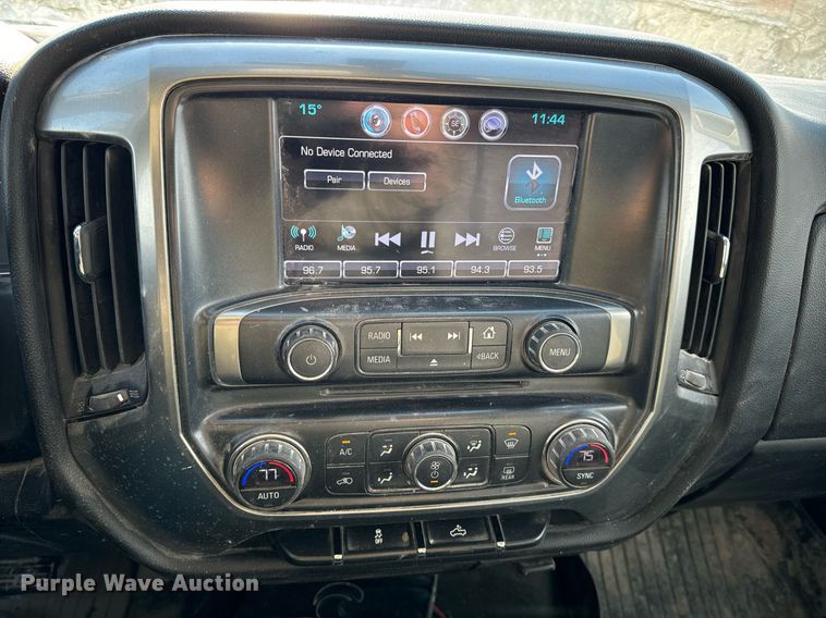 image for item EN5024 2017 Chevrolet Silverado 1500 Crew Cab pickup truck