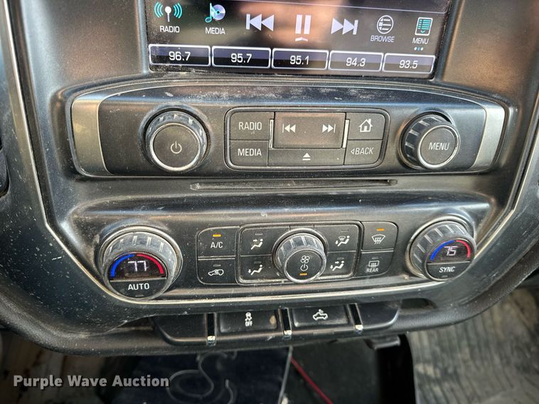 image for item EN5024 2017 Chevrolet Silverado 1500 Crew Cab pickup truck