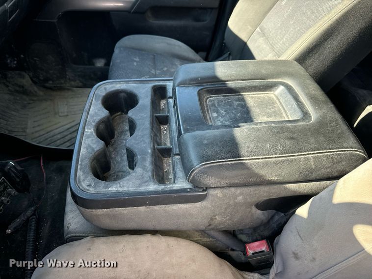 image for item EN5024 2017 Chevrolet Silverado 1500 Crew Cab pickup truck