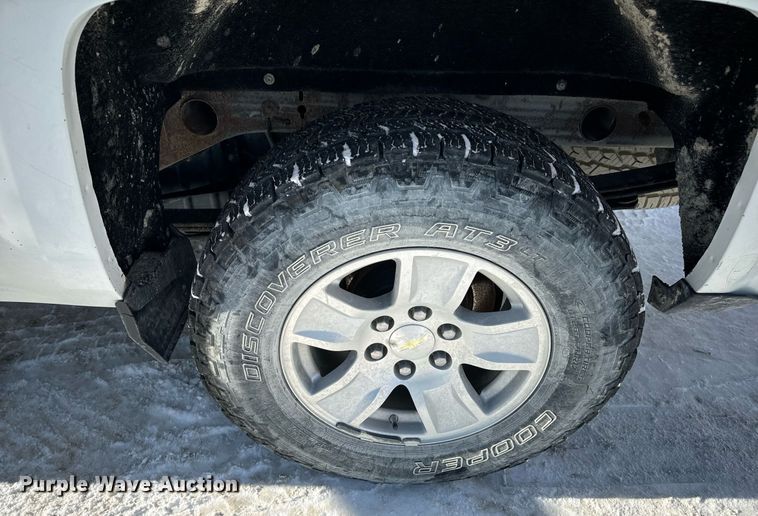 image for item EN5024 2017 Chevrolet Silverado 1500 Crew Cab pickup truck