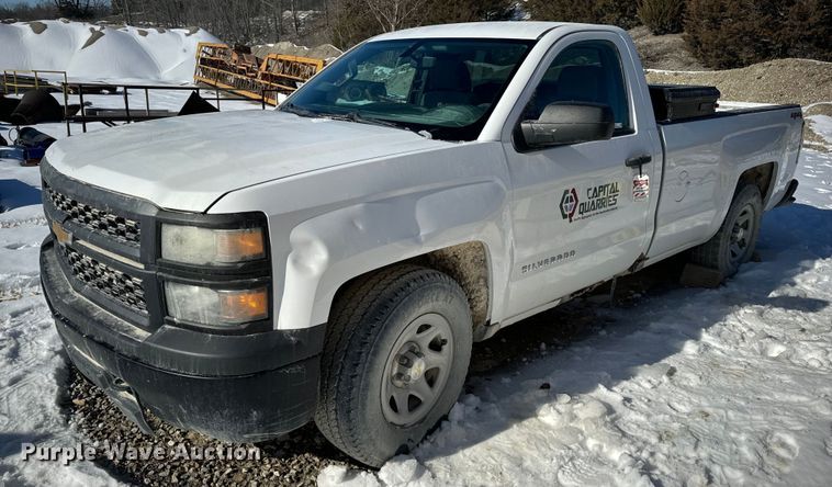image for item EN5028 2015 Chevrolet Silverado 1500 pickup truck