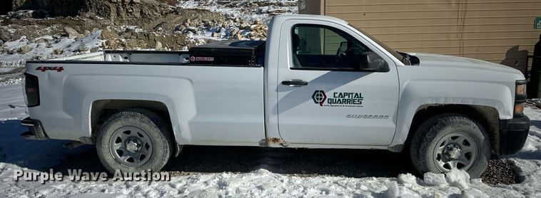 image for item EN5028 2015 Chevrolet Silverado 1500 pickup truck