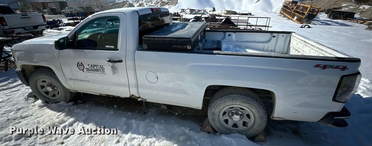 image for item EN5028 2015 Chevrolet Silverado 1500 pickup truck