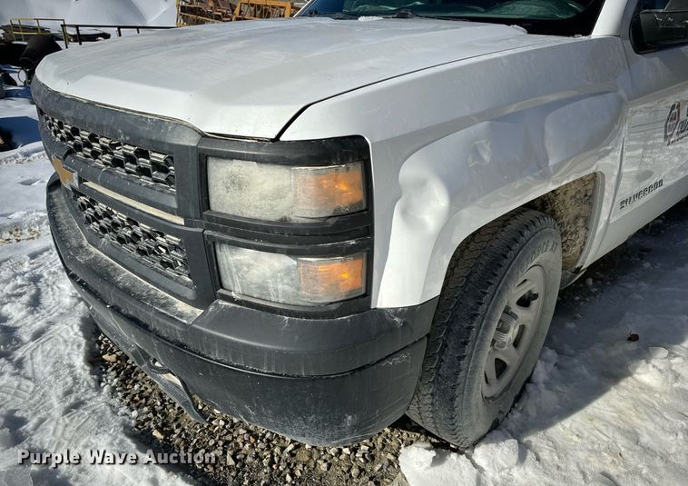 image for item EN5028 2015 Chevrolet Silverado 1500 pickup truck
