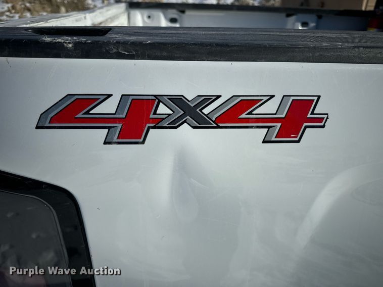 image for item EN5028 2015 Chevrolet Silverado 1500 pickup truck