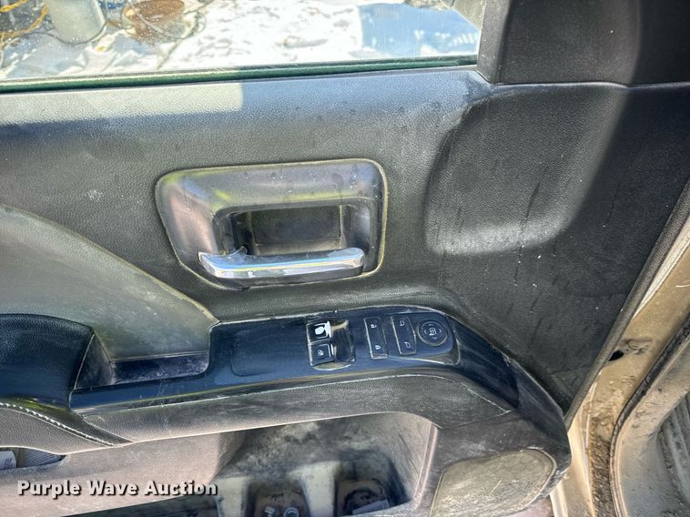 image for item EN5028 2015 Chevrolet Silverado 1500 pickup truck